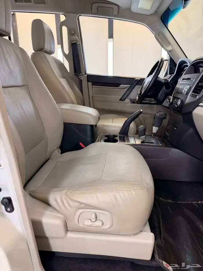 للبيع باجيرو 2015 13