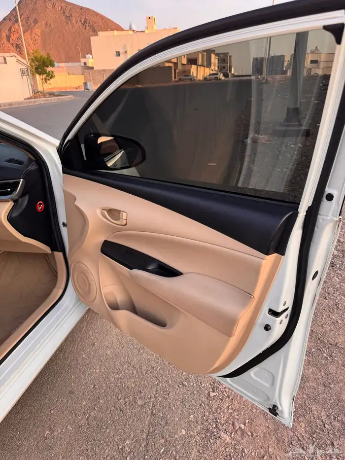 تويوتا يارس 2020 Y 14