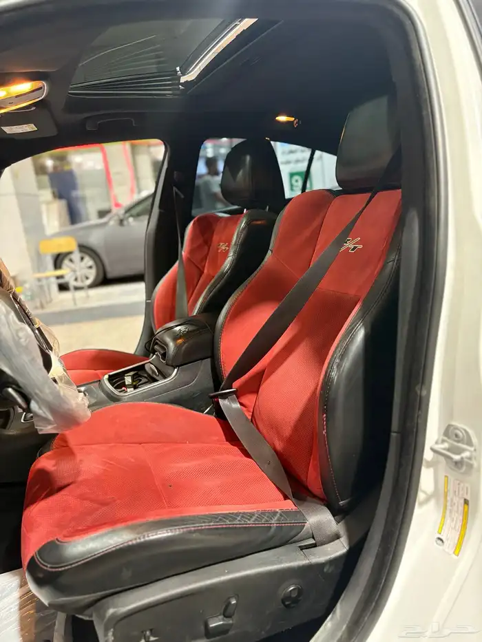 دوج تشارجر v8 رود 8