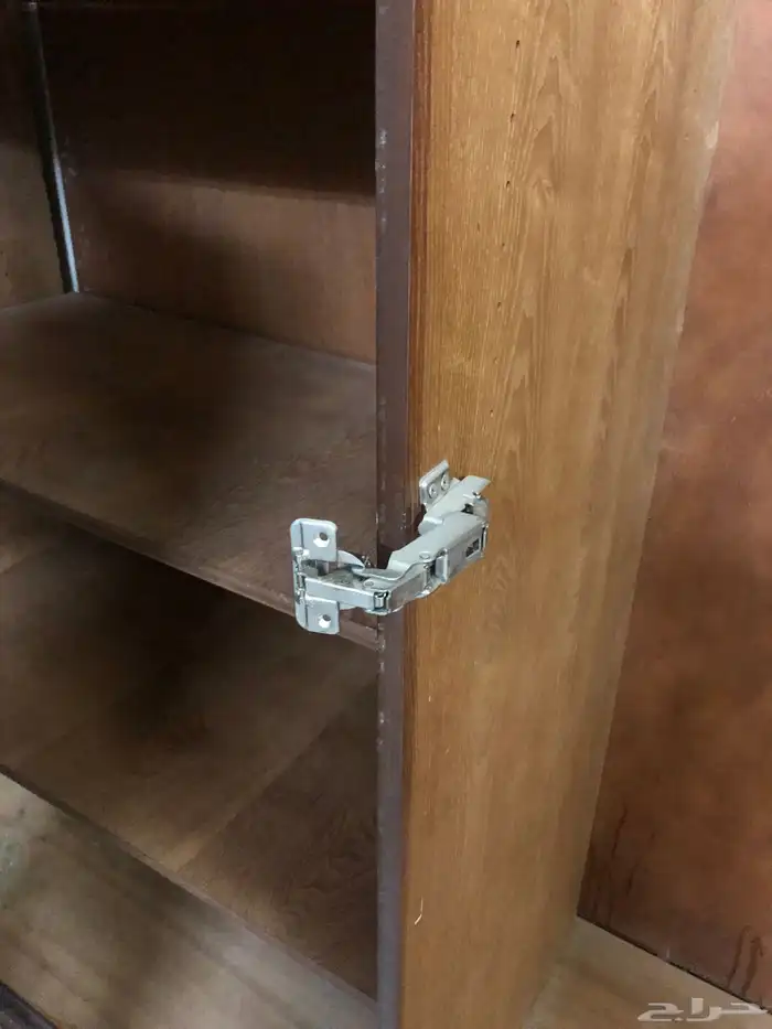 دولاب ملابس اربعة ذ رف نظيف  صدقه للي يحتاجه 3