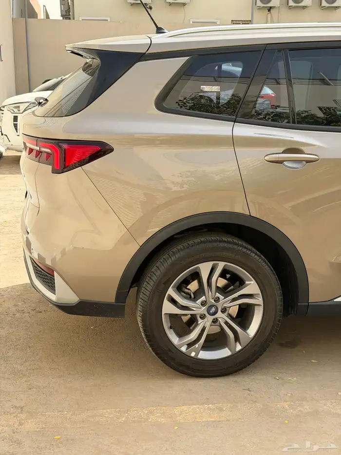 فورد تيريتوري 2023 10