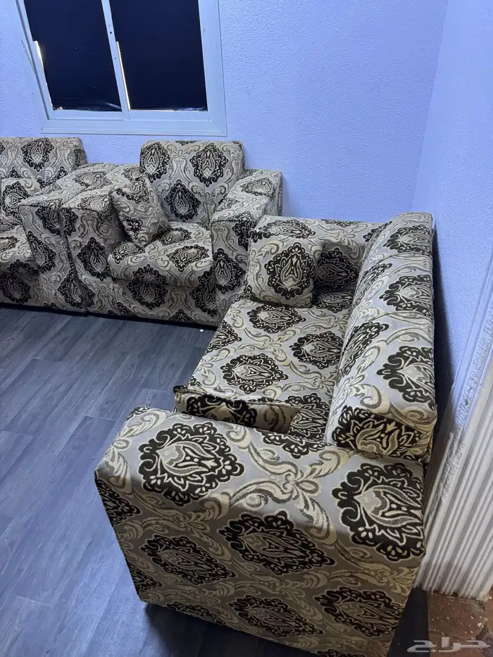 اثاث شقق للبيع الصامل يتواصل 0