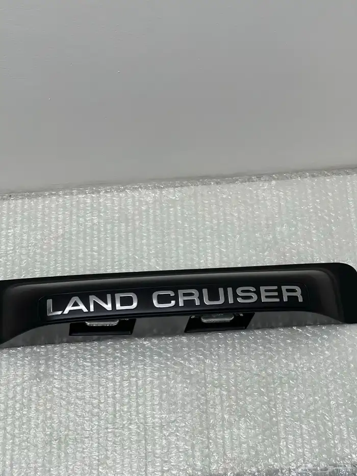 قاعدة لوحة لاندكروزر 2003 - 2007 0