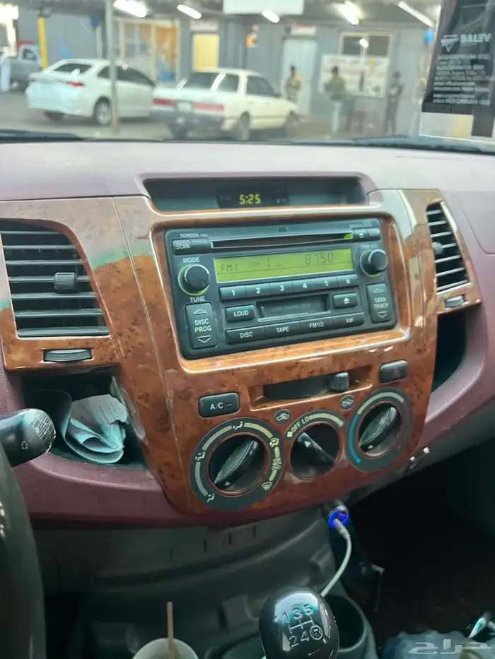 هايلوكس 2010 نظيف 32