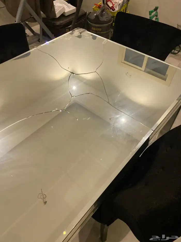 طاولة طعام من هوم سنتر مع سته كراسي 2