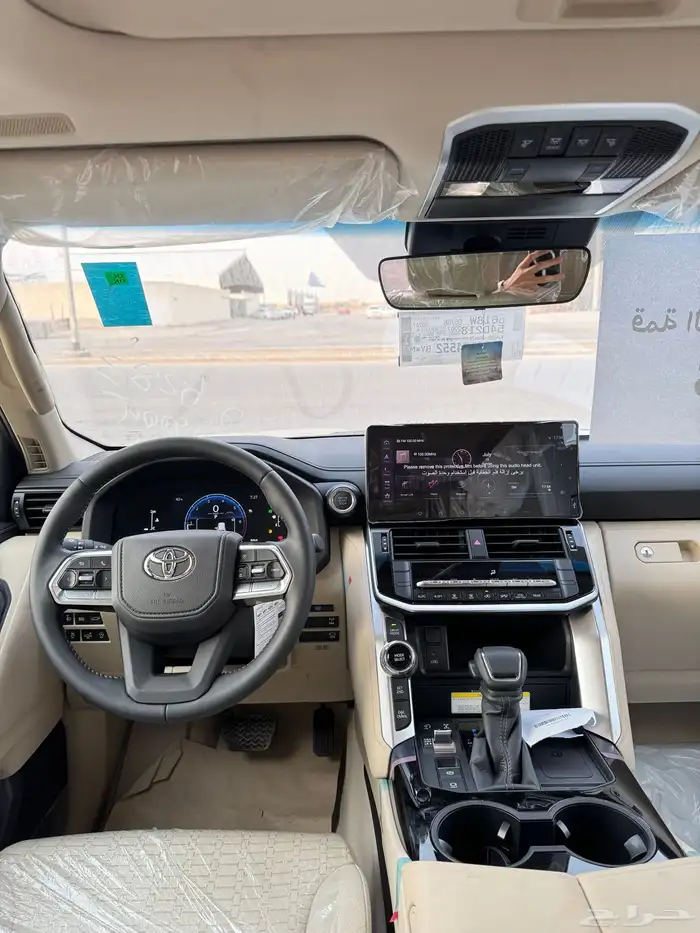 للبيع لاندكروزر2025 - L3 اسود أصفار بأقل الأسعار 8