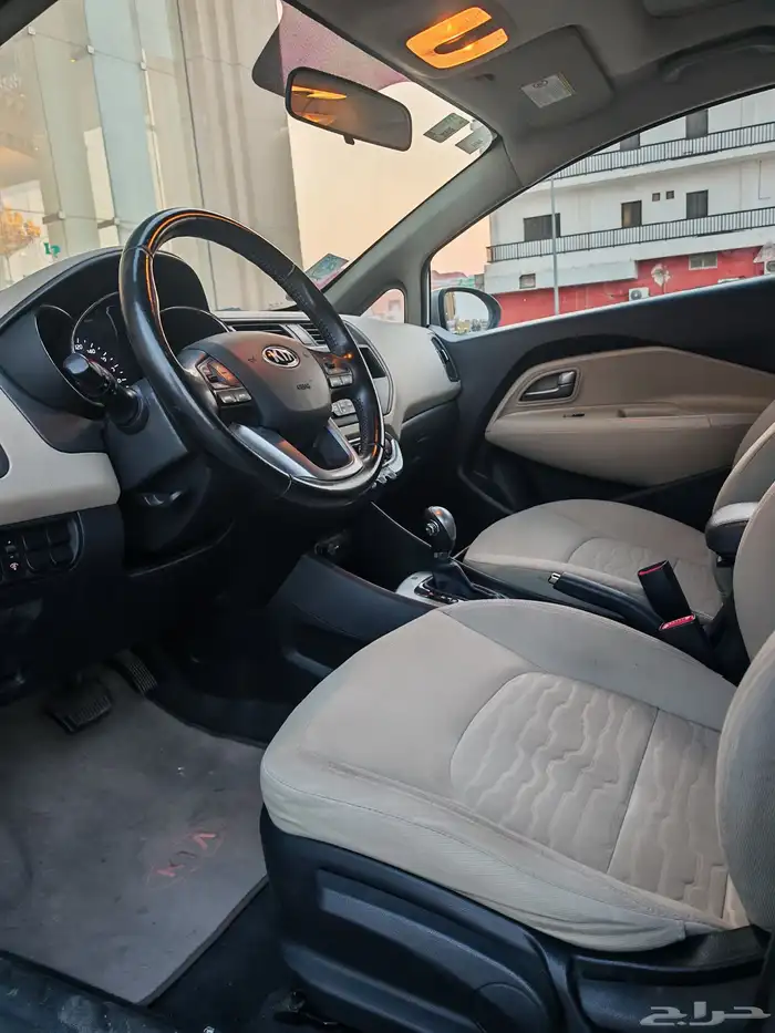كيا ريو هاتشباك فل كامل مخزززن 26