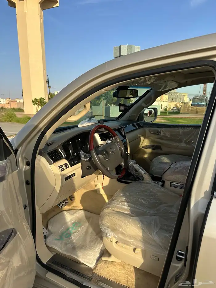 لكزس ذهبي 2014 5