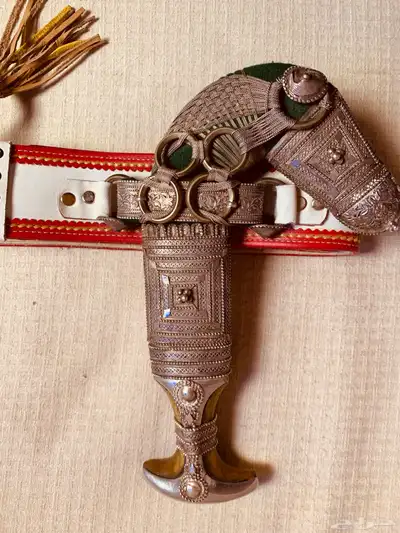 خنجر راس أم سيال شبيه الزراف قديمه index