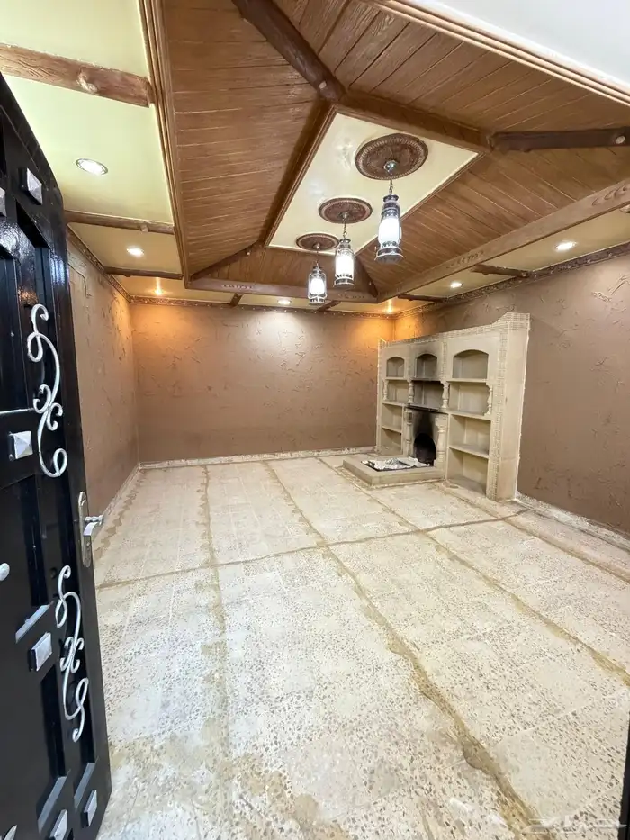 للإيجار دور أرضي بحي أشبيلية ب70 الف على الشور 4