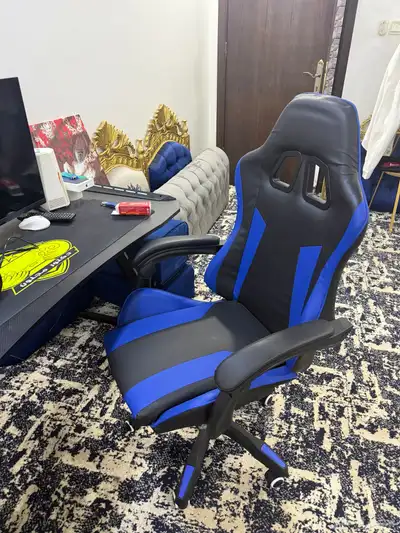 طاولة وكرسي شاشه index