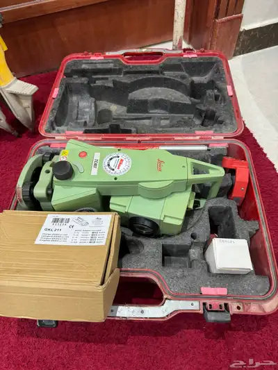 جهاز مساحة لايكا الأصلي index