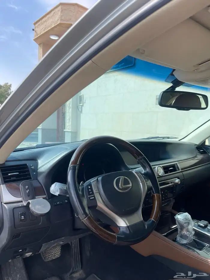 للبيع لكزس gs موديل 2015 6