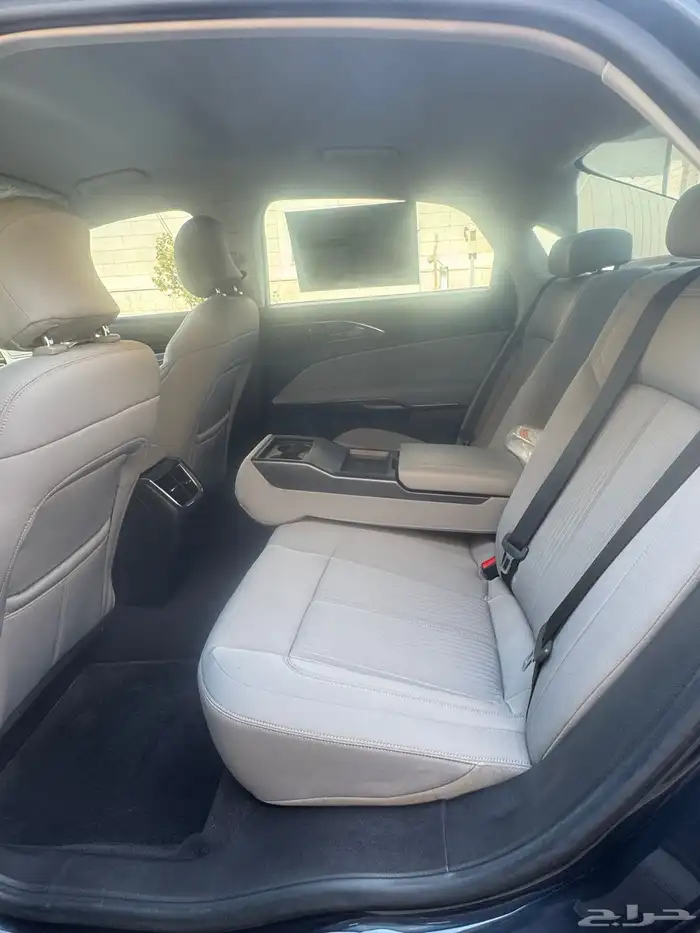 للبيع فورد تورس 2022 وكاله ممشى قليل 14