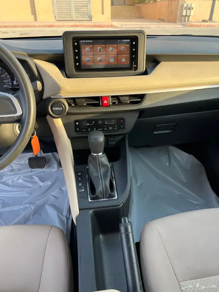 للبيع يارس 2023 وكالة بالكامل 11