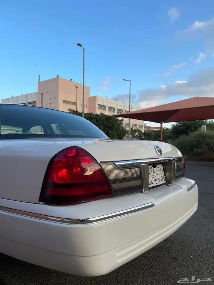 فورد. جراند ماركيز. 12