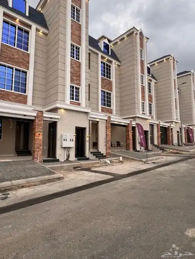 للبيع ادوار ارضيه وشقق علويه حى التحليه خميس مشيط index