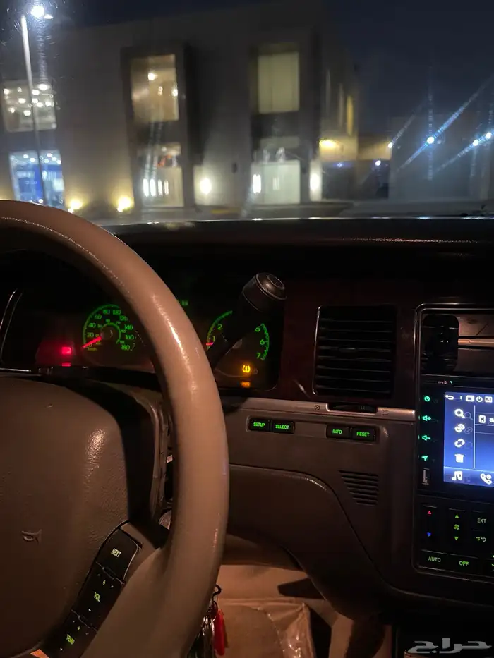 Lincoln Town Car   Executive (لارج) 37