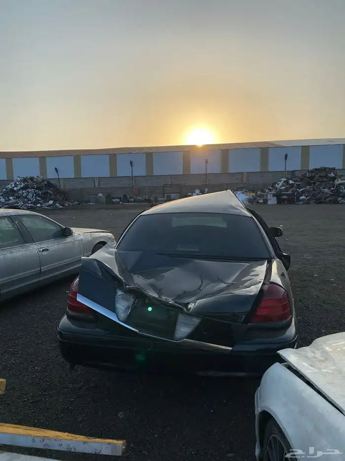 فورد فكتوريا بوليسي2011 قطع غيار تشليح 5