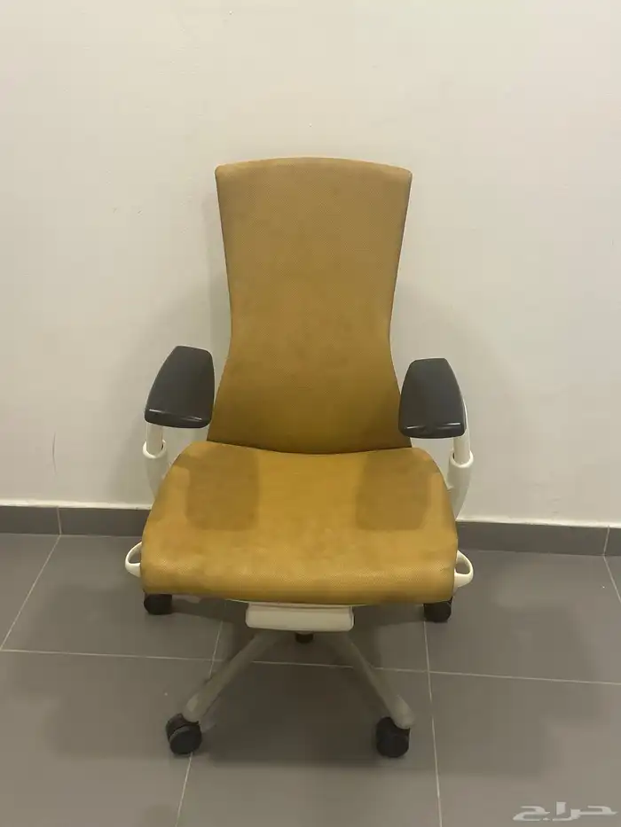 للبيع كرسي هيرمان ميلر ايمبودي Herman Miller 0