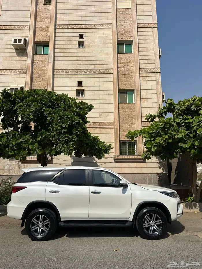 فورشنر GX بدون دبل 2021 بحالة الوكاله 3