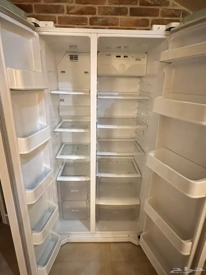 ثلاجة وفريزر ال جي LG للبيع 3