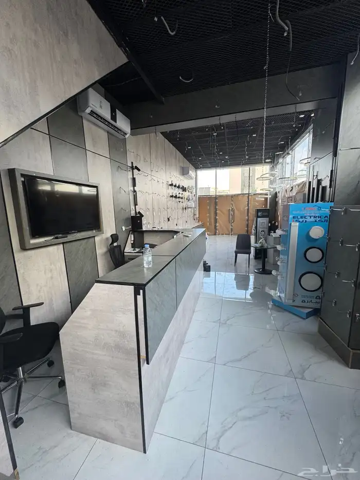 محل للتقبيل في سوق سبعه نشاط كهرباء وسباكه الروابي 5