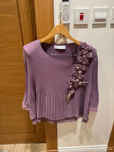 تنورة وبلوزه للبيع index