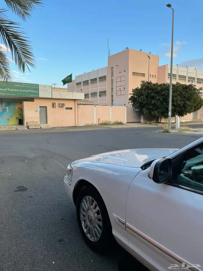 فورد. جراند ماركيز. 9