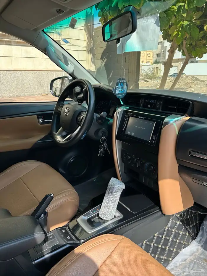 فورشنر GX بدون دبل 2021 بحالة الوكاله 10