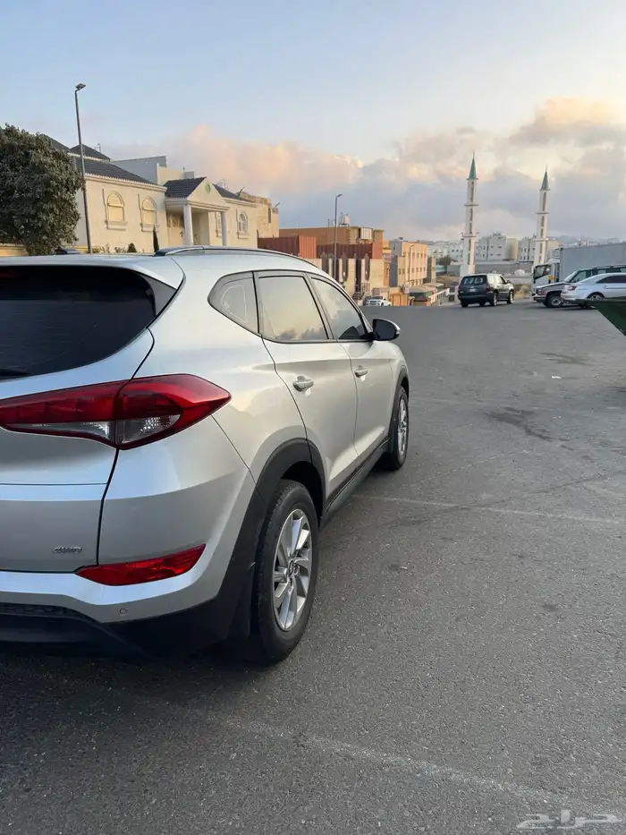 توسان دبل ( بنزين) وكالة 2018 2