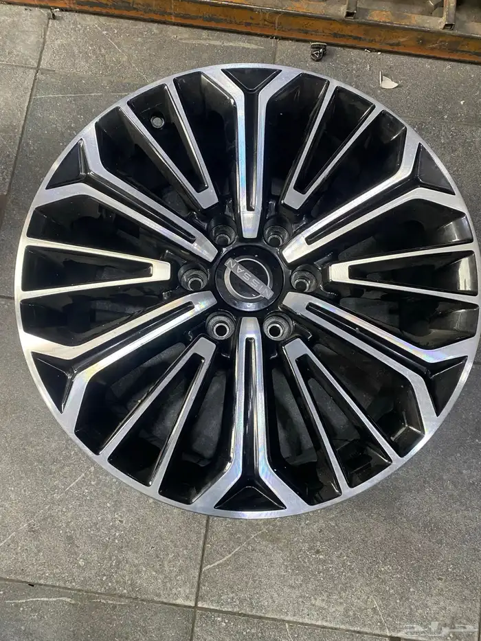 جنوط نيسان بلاتينيوم مقاس 20 موديل 2025 مستعمل اصلي وكاله 0