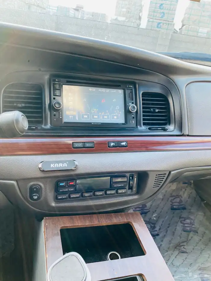 فورد كراون فيكتوريا 2011 11