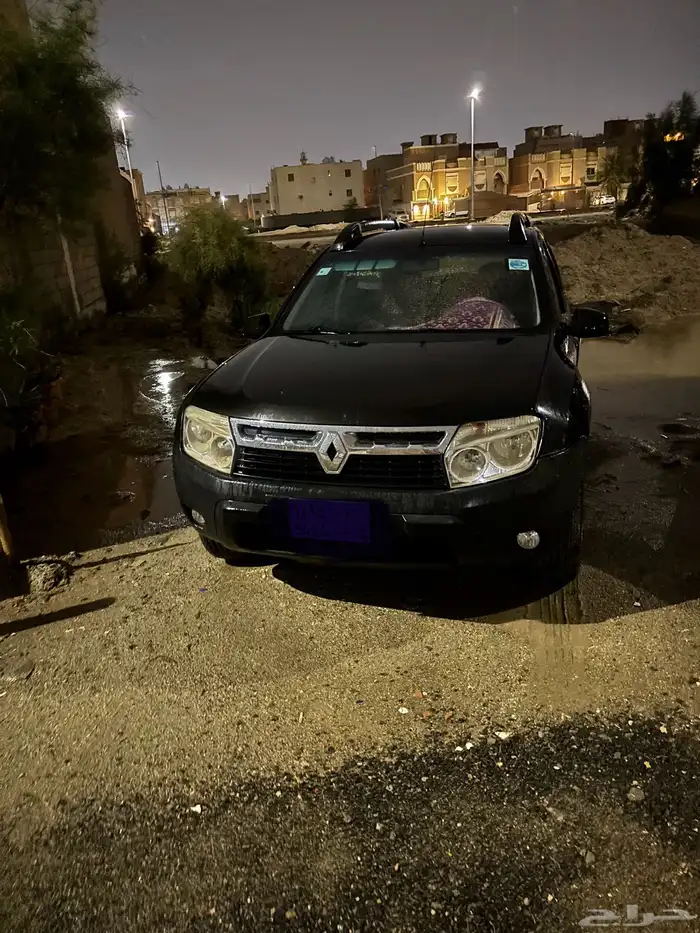 رينو داستر 2015 اللون اسود 1