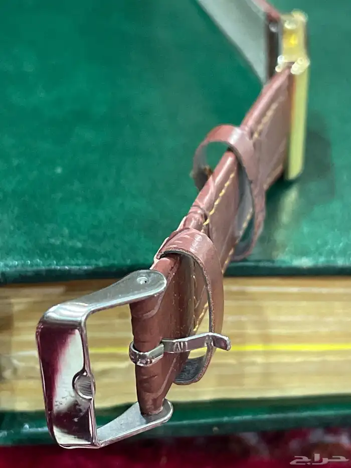 ساعه سيتزن قديمه جميله لم تستخدم 9