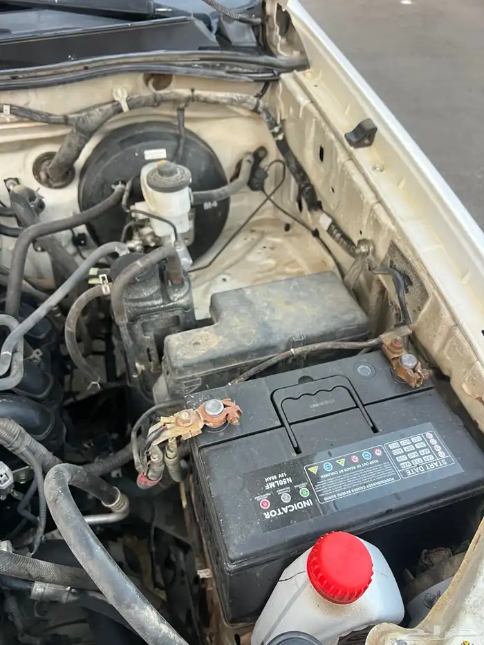 هايلوكس 2010 نظيف 19