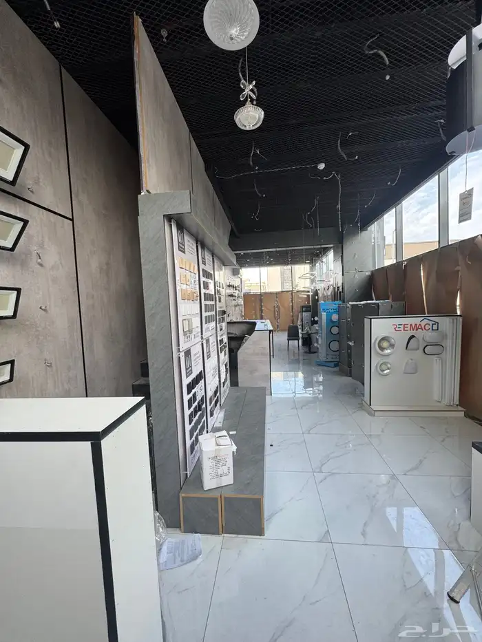 محل للتقبيل في سوق سبعه نشاط كهرباء وسباكه الروابي 8