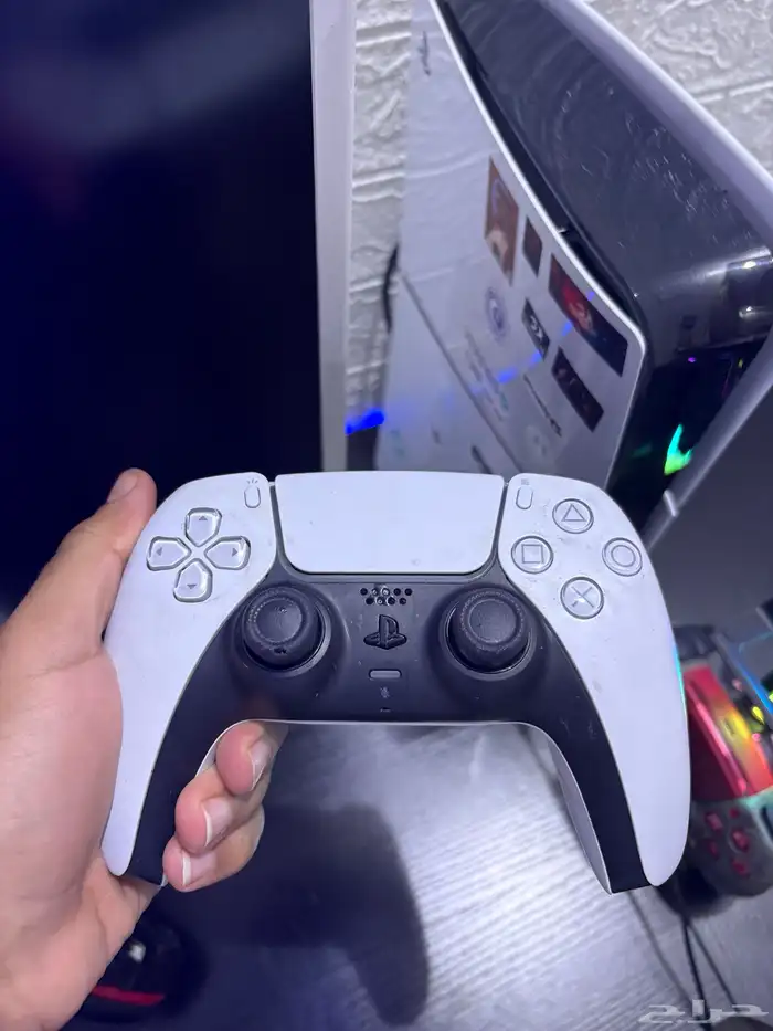 بلاستيشن فايف للبيع ون تيرا معه يدين الوكاله وسماعه وكرتونه 6