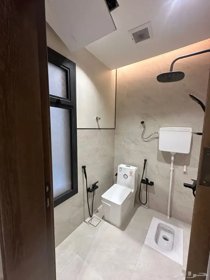 للبيع فيلا مودرن قريبه من ممشى الراقى بخميس مشيط 4