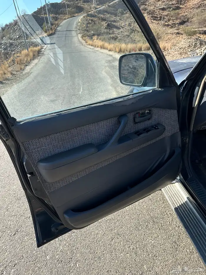 جيب صالون لاندكروزر 1993 نظيف 11