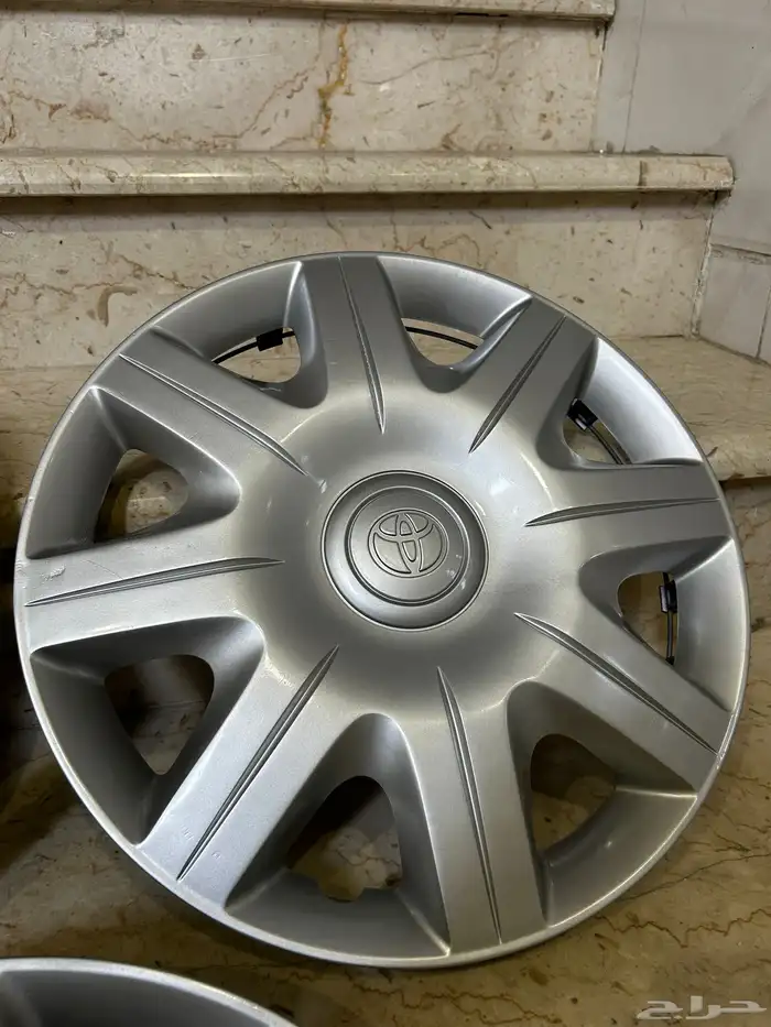 طيس كامري 2003 - 2004 اصلي ثلاث حبات 2