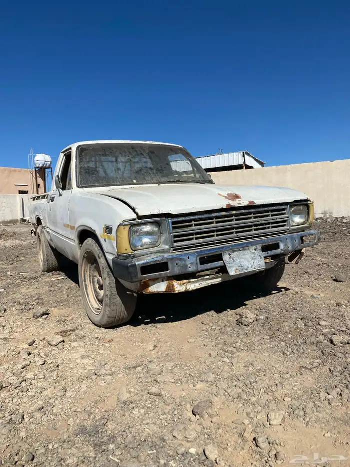 هايلكس83مشروطه من كل شي 0