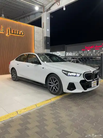 بي ام دبليو 520i موديل 2024 فل كامل Kit m index