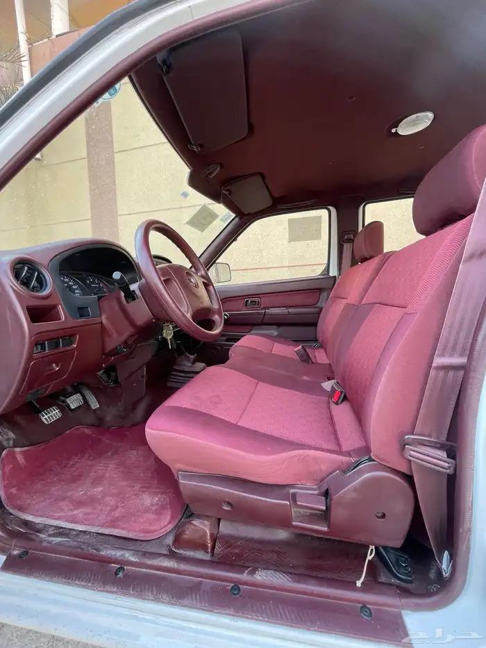 نيسان- ددسن-2013-غمارتين- بنزين-GL- قير عادي- بدون دبل- مخزن 17