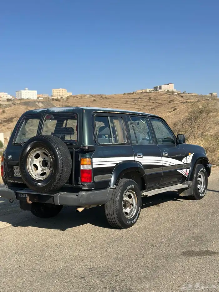 جيب صالون لاندكروزر 1993 نظيف 8