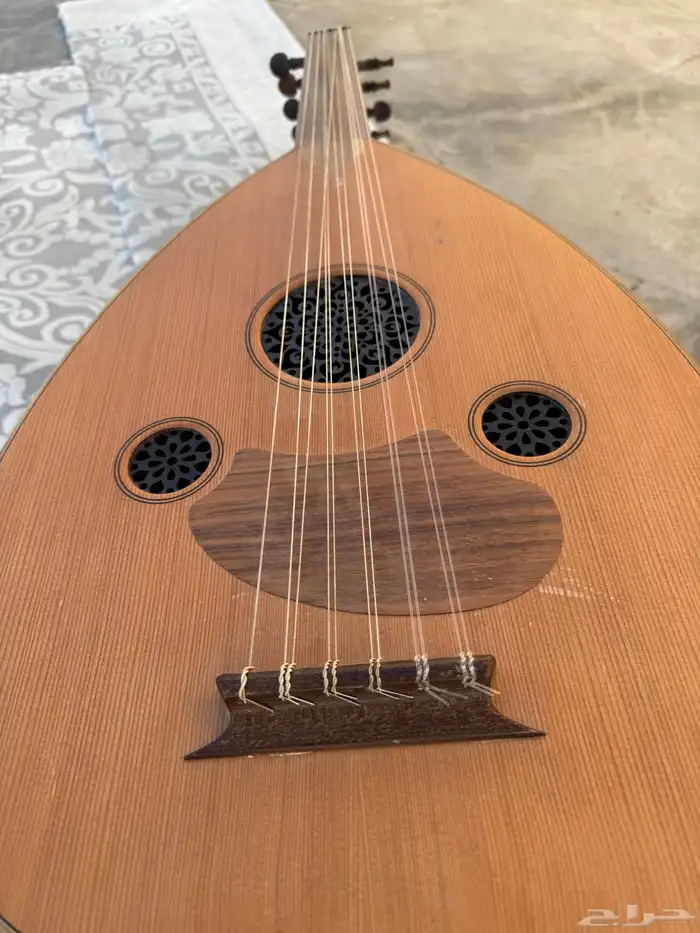 آلة عود ومرواس 2