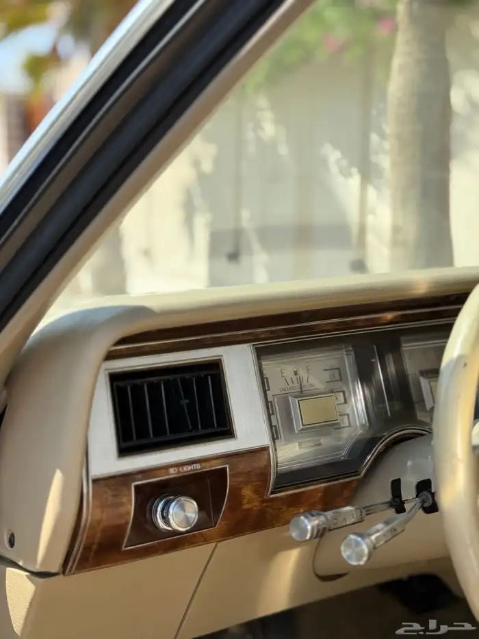 فورد ماركيز كلاسيك 48