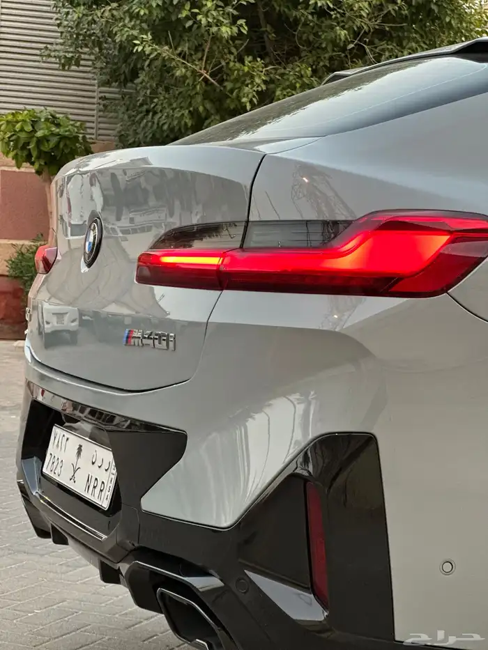 للبيع Bmw x4 40iM موديل 2023 10