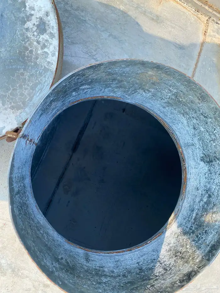 وايت ماء مديل 82 مسقط للبيع 23