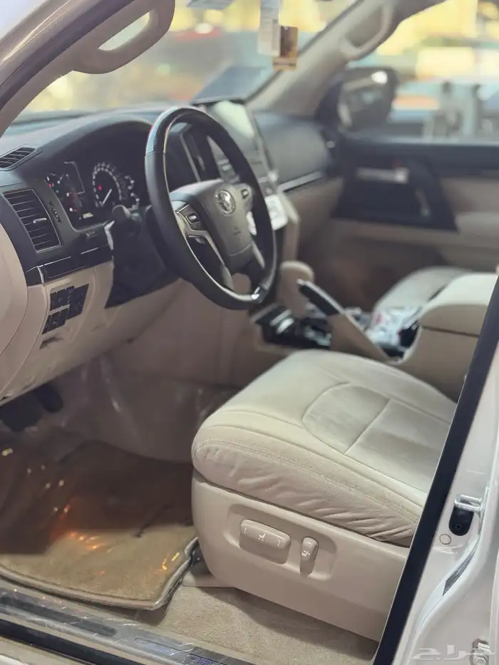 لاندكروزر GXR تورنج 2021 ديزل ممشى قليل (سعودي) 4